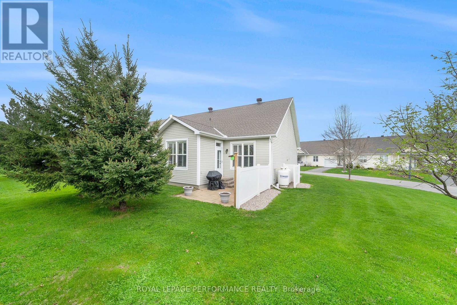650 Country Trail Private, Ottawa, Ontario  K0A 1K0 - Photo 34 - X12141166