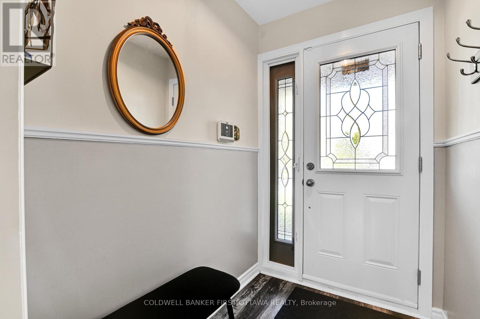 21 Tammela Court, Ottawa, Ontario  K1T 2E7 - Photo 13 - X12141298