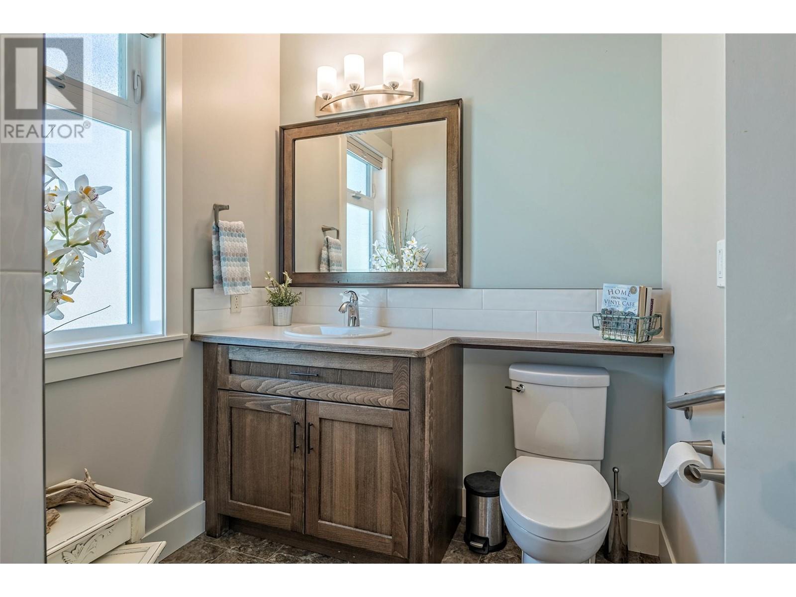 4842 Malpass Road, Armstrong, British Columbia  V4Y 0V5 - Photo 42 - 10341608