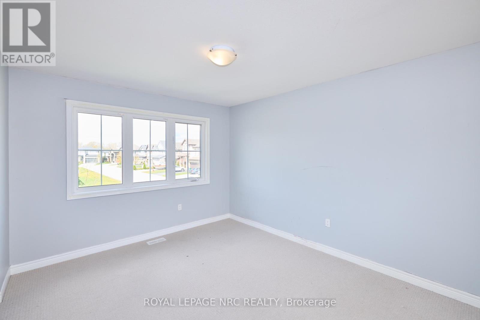 7714 Clendenning Street, Niagara Falls, Ontario  L2G 7T3 - Photo 34 - X12141122