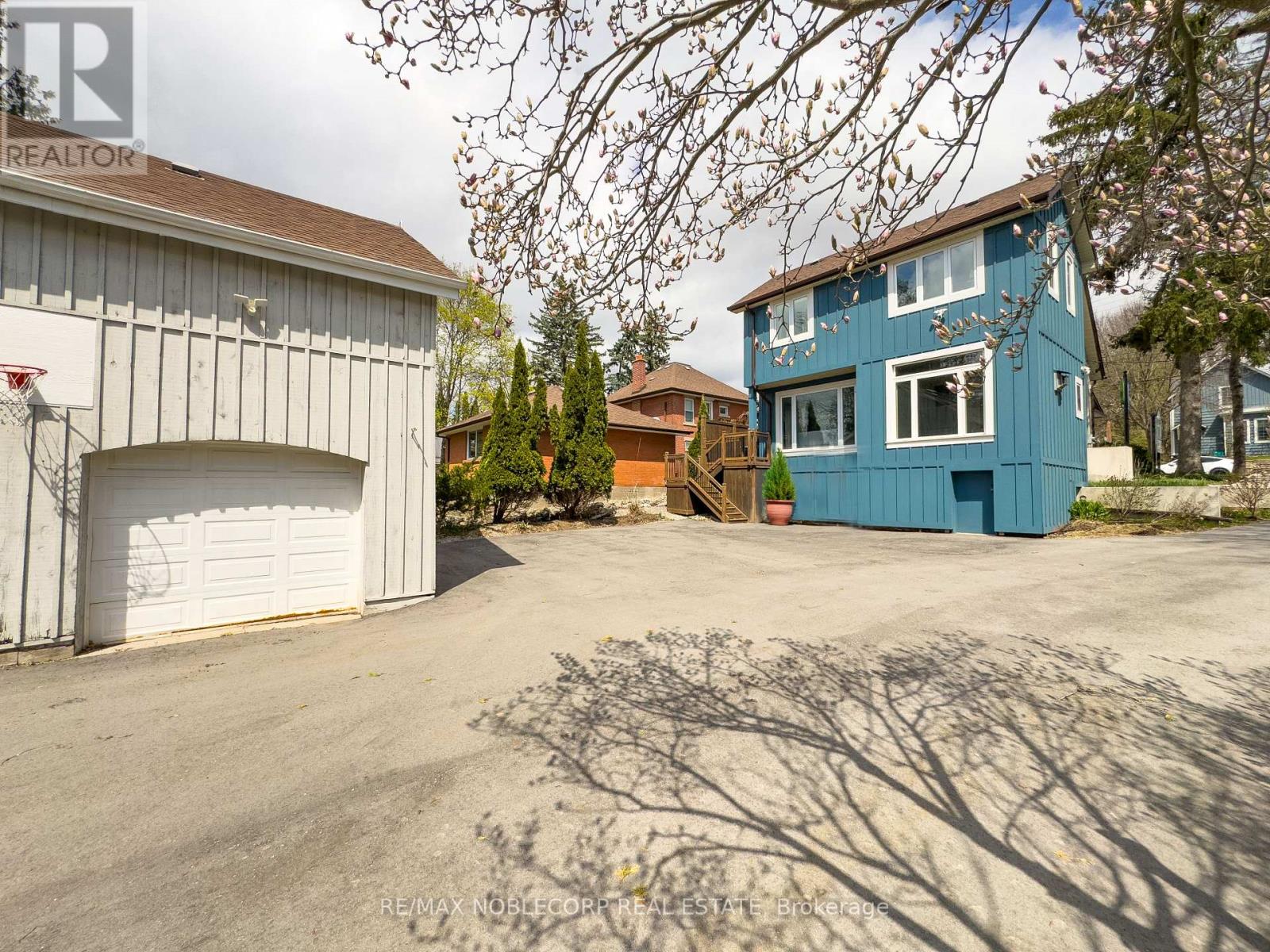 12958 Keele Street, King (King City), Ontario  L7B 1H8 - Photo 11 - N12141036