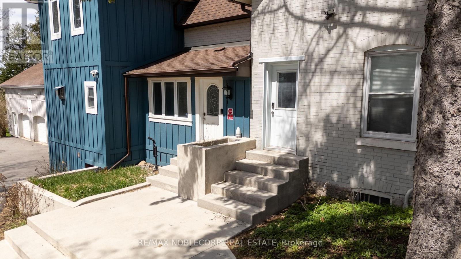 12958 Keele Street, King (King City), Ontario  L7B 1H8 - Photo 4 - N12141036