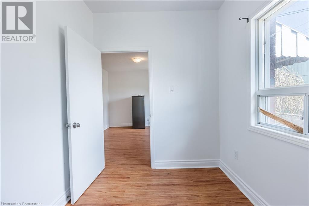 279 Wentworth Street N, Hamilton, Ontario  L8L 5V9 - Photo 7 - 40727104