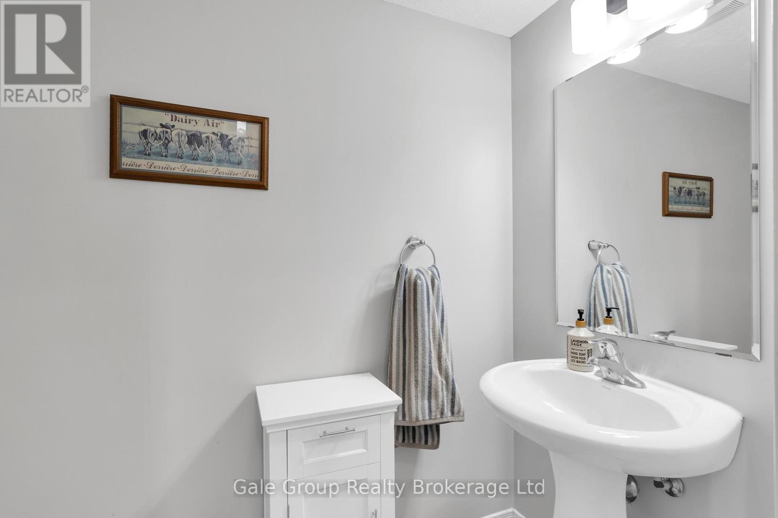 19a - 50 Howe Drive, Kitchener, Ontario N2E 0A3 - Photo 8 - X12141151