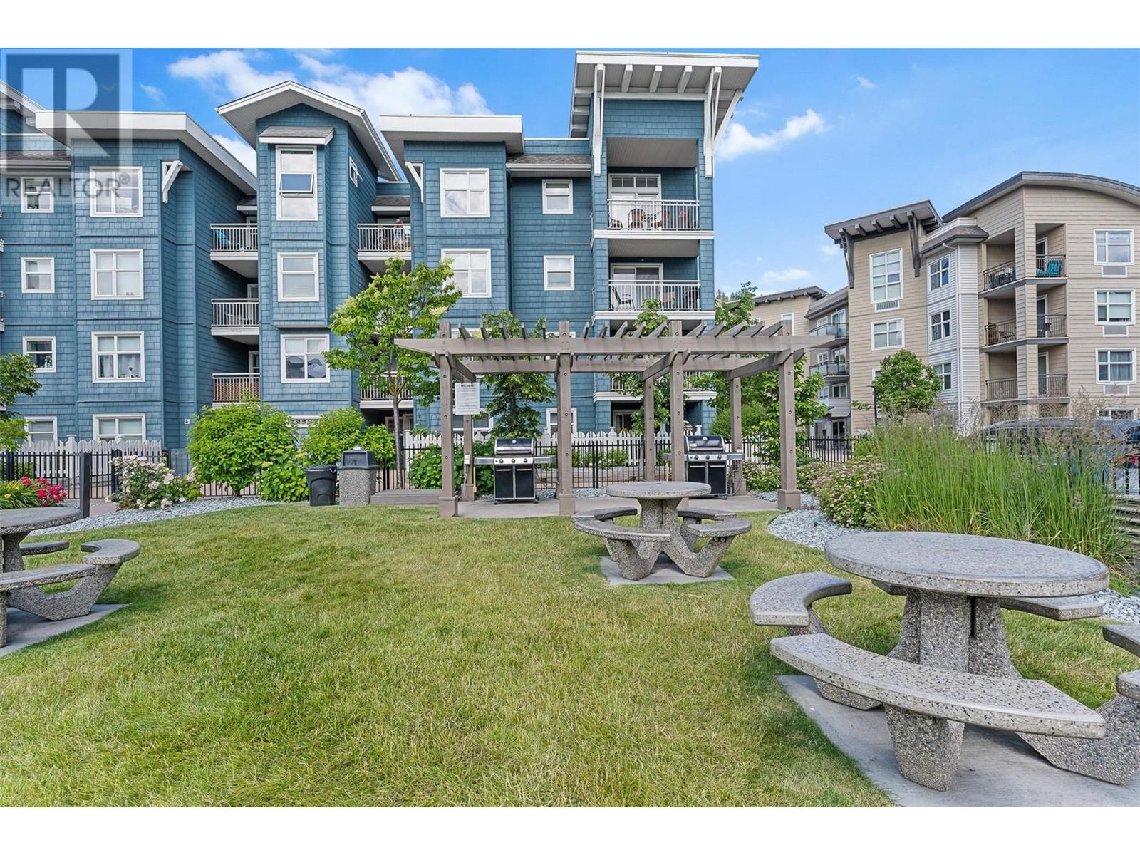 563 Yates Road Unit# 403, Kelowna, British Columbia  V1V 2V3 - Photo 2 - 10343091