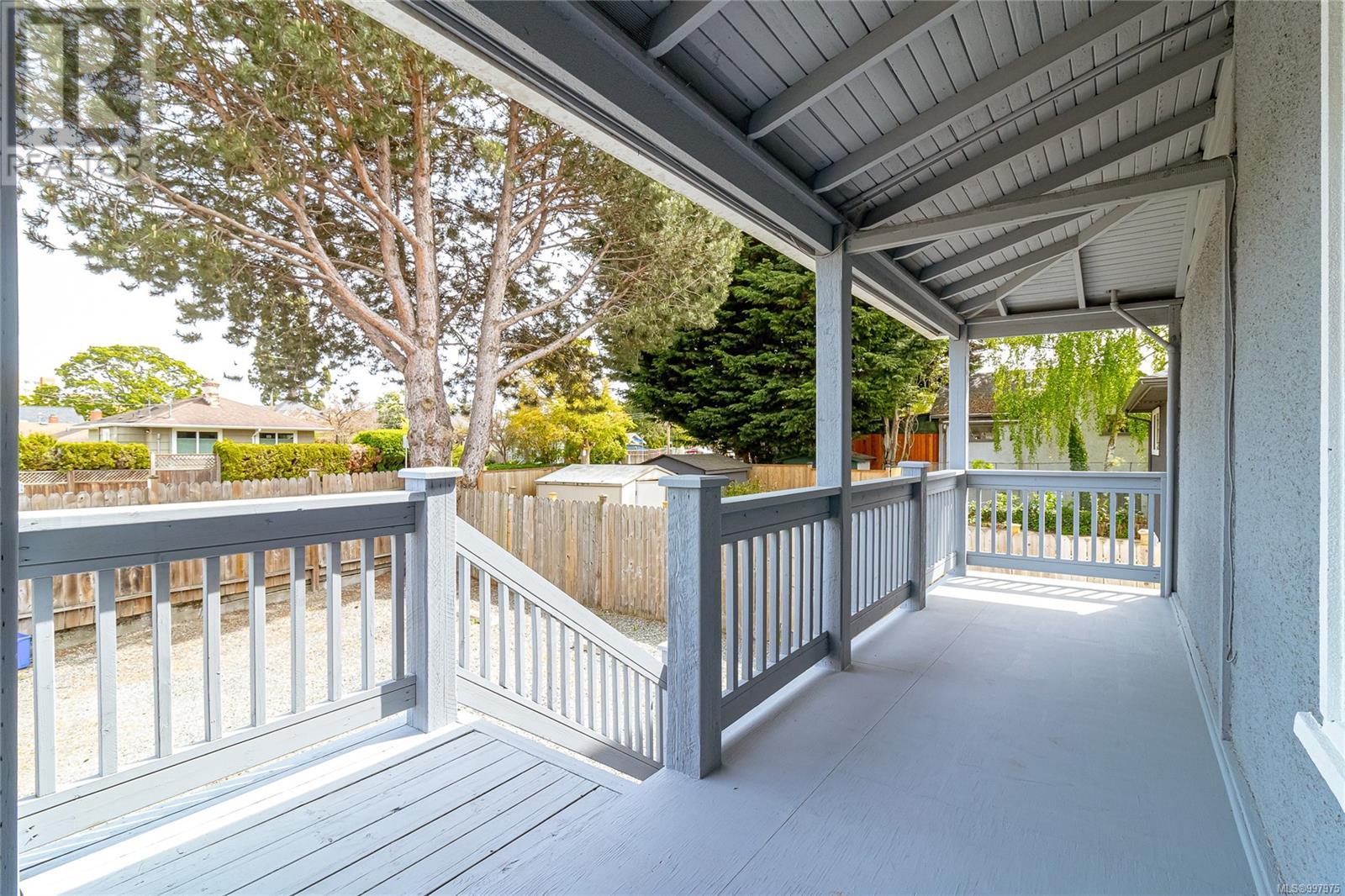 2335 Howard St, Victoria, British Columbia  V8R 4K8 - Photo 35 - 997975