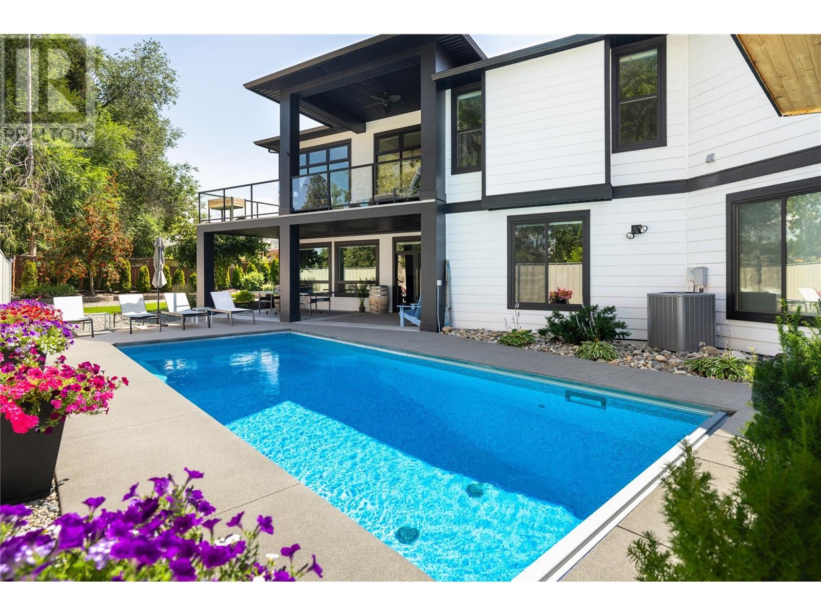 Property at 4455 Sherwood Court image 2