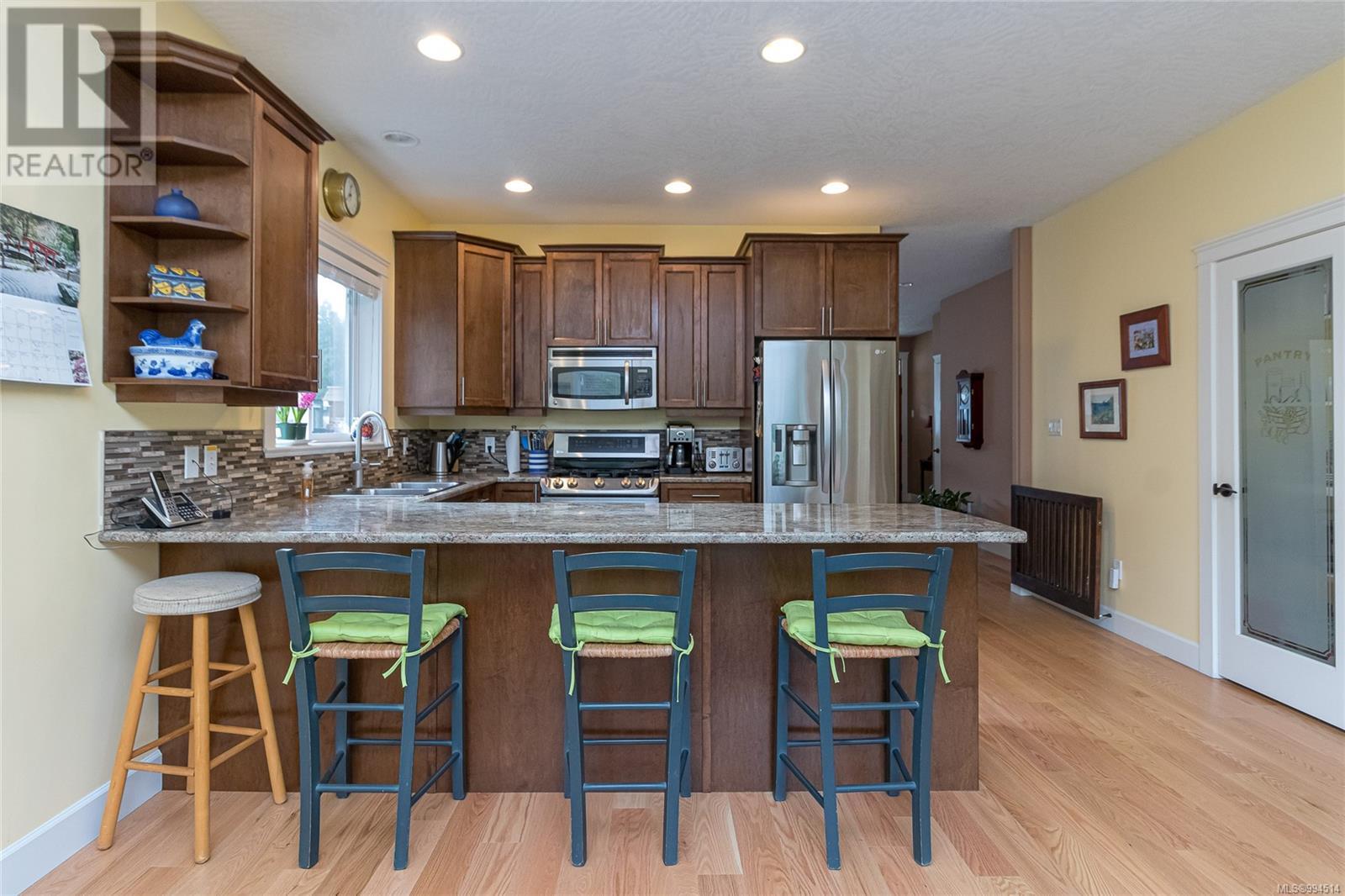 Property at 2571 McClaren Rd image 1