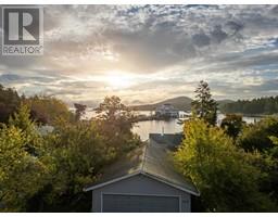 105 MADRONA ROAD, Galiano Island, British Columbia