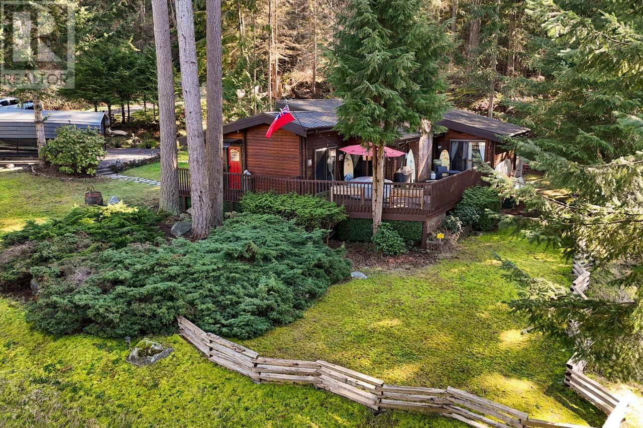 1517 Whitesails Drive, Bowen Island, British Columbia  V0N 1G2 - Photo 1 - R2975279