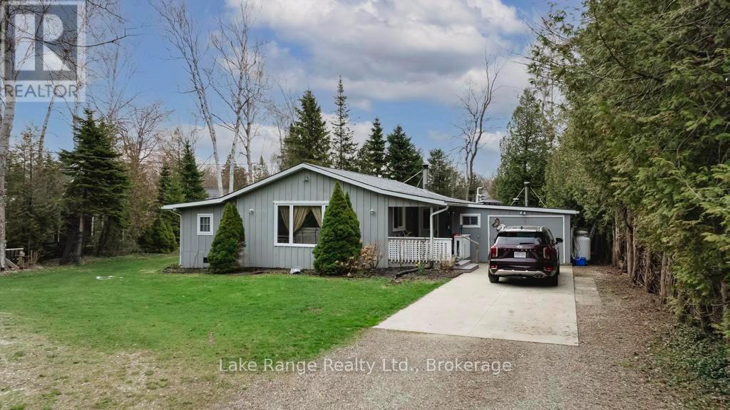 804 Meadow Place, Huron-Kinloss, Ontario  N2Z 2X3 - Photo 27 - X12117021