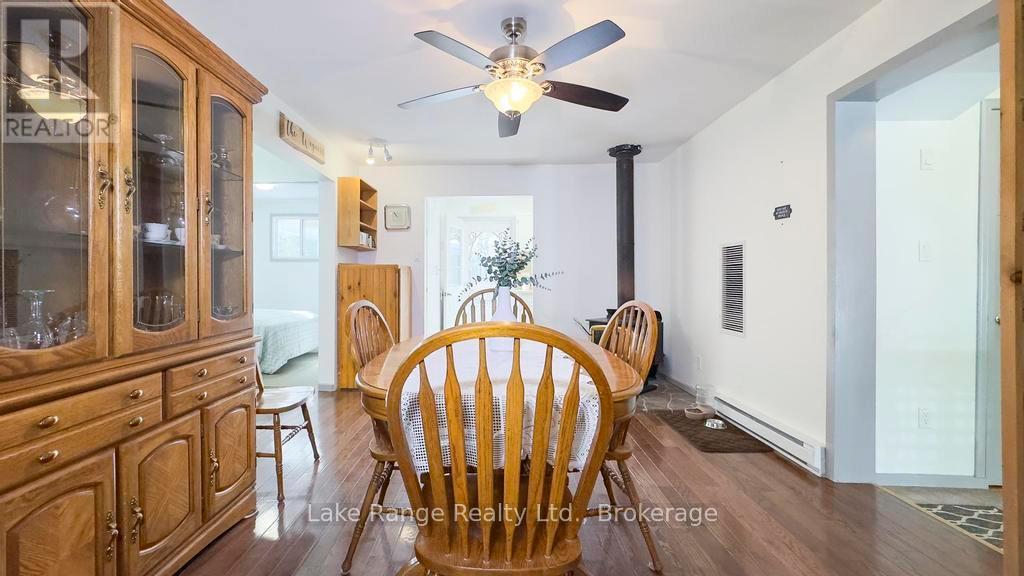 804 Meadow Place, Huron-Kinloss, Ontario  N2Z 2X3 - Photo 6 - X12117021