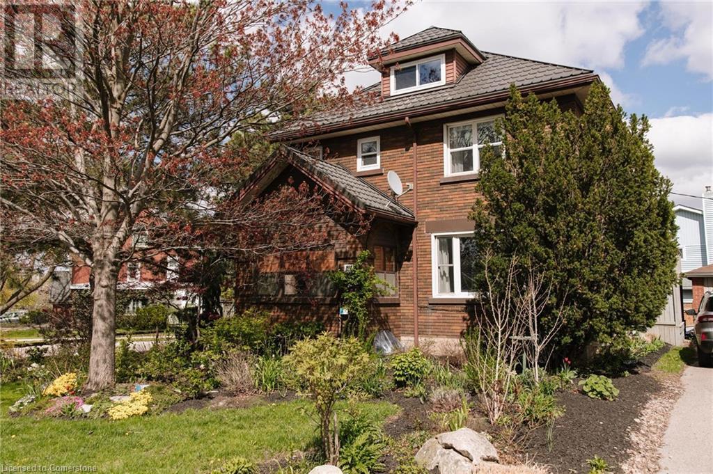 905 QUEENS Boulevard, Kitchener, Ontario