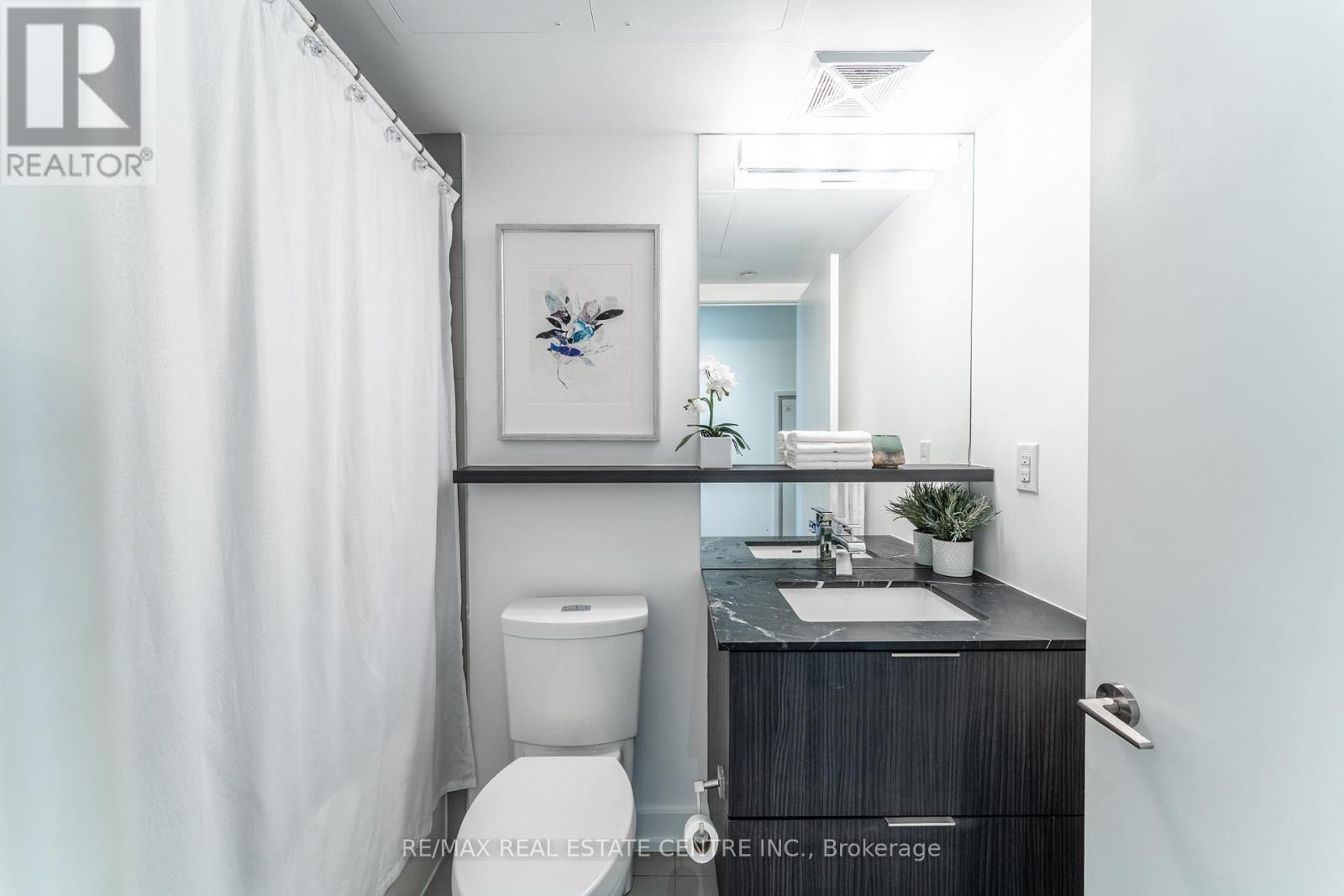419 - 6 Parkwood Avenue, Toronto, Ontario  M4V 2W8 - Photo 11 - C12141227