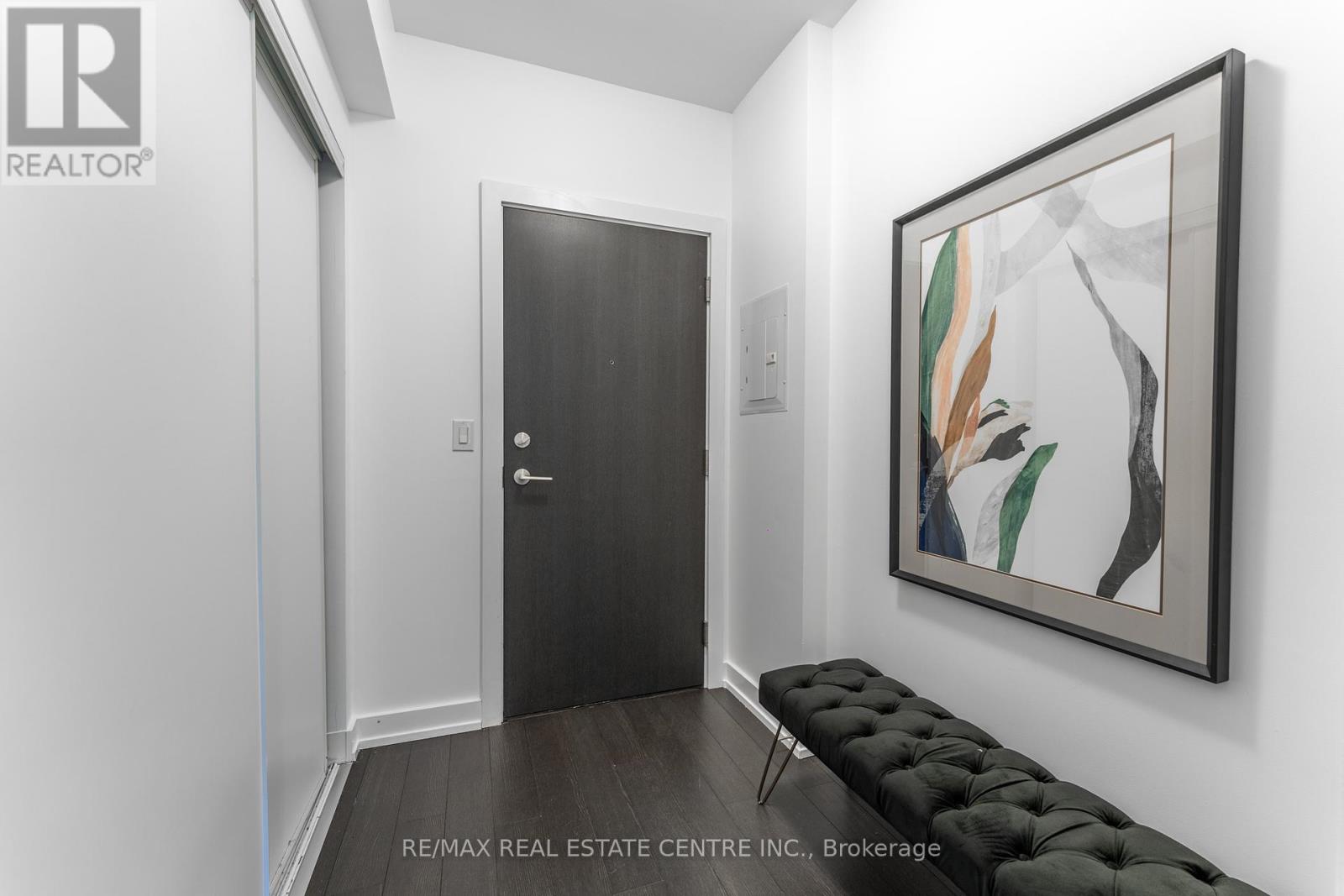 419 - 6 Parkwood Avenue, Toronto, Ontario  M4V 2W8 - Photo 9 - C12141227