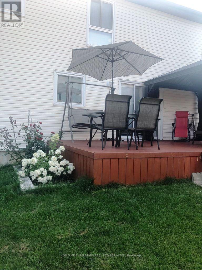 97 White Heather Boulevard, Toronto, Ontario  M1P 1P9 - Photo 32 - E12141143