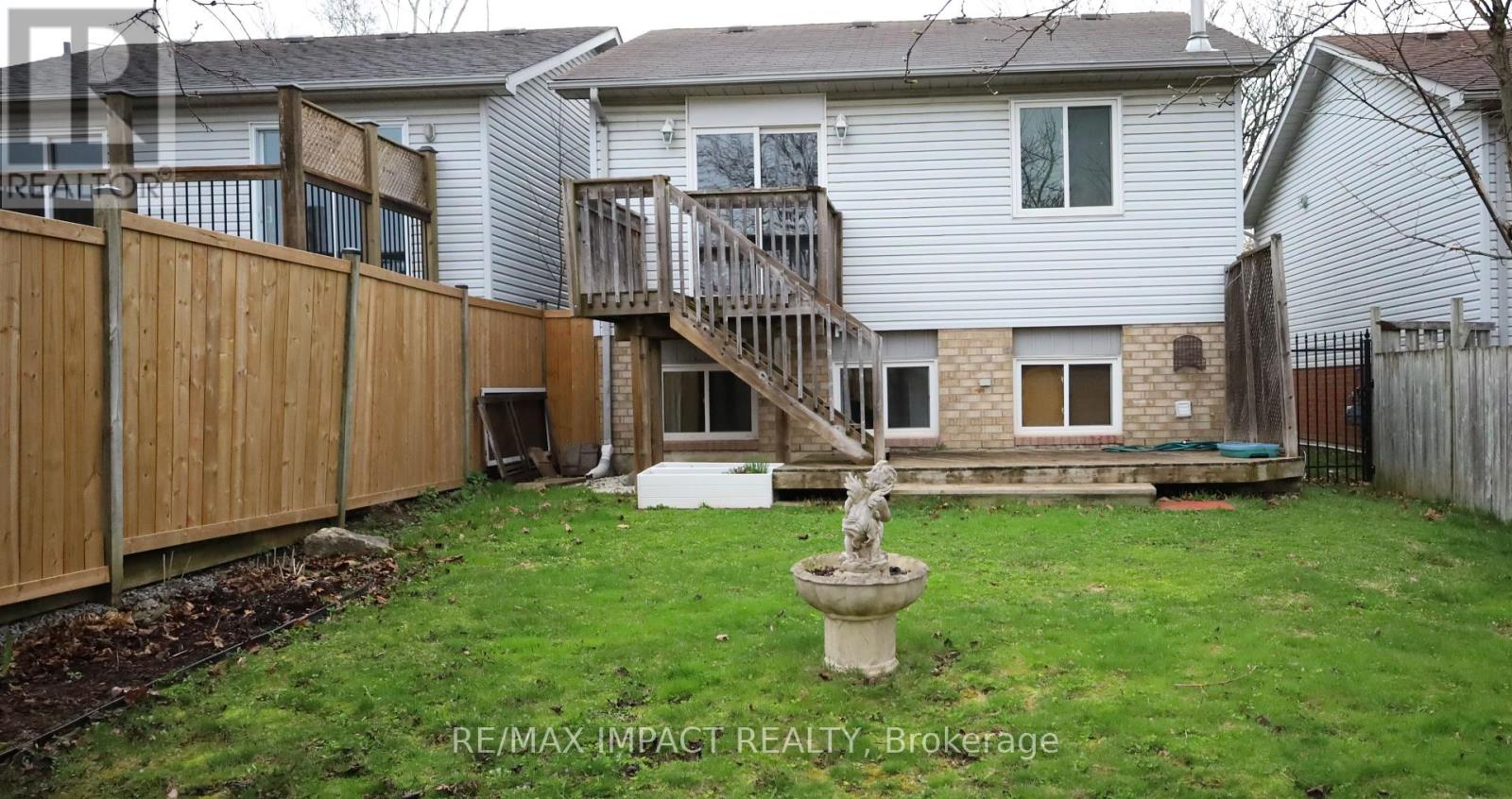 11 Fenwick Avenue, Clarington, Ontario  L1C 4R6 - Photo 33 - E12141177