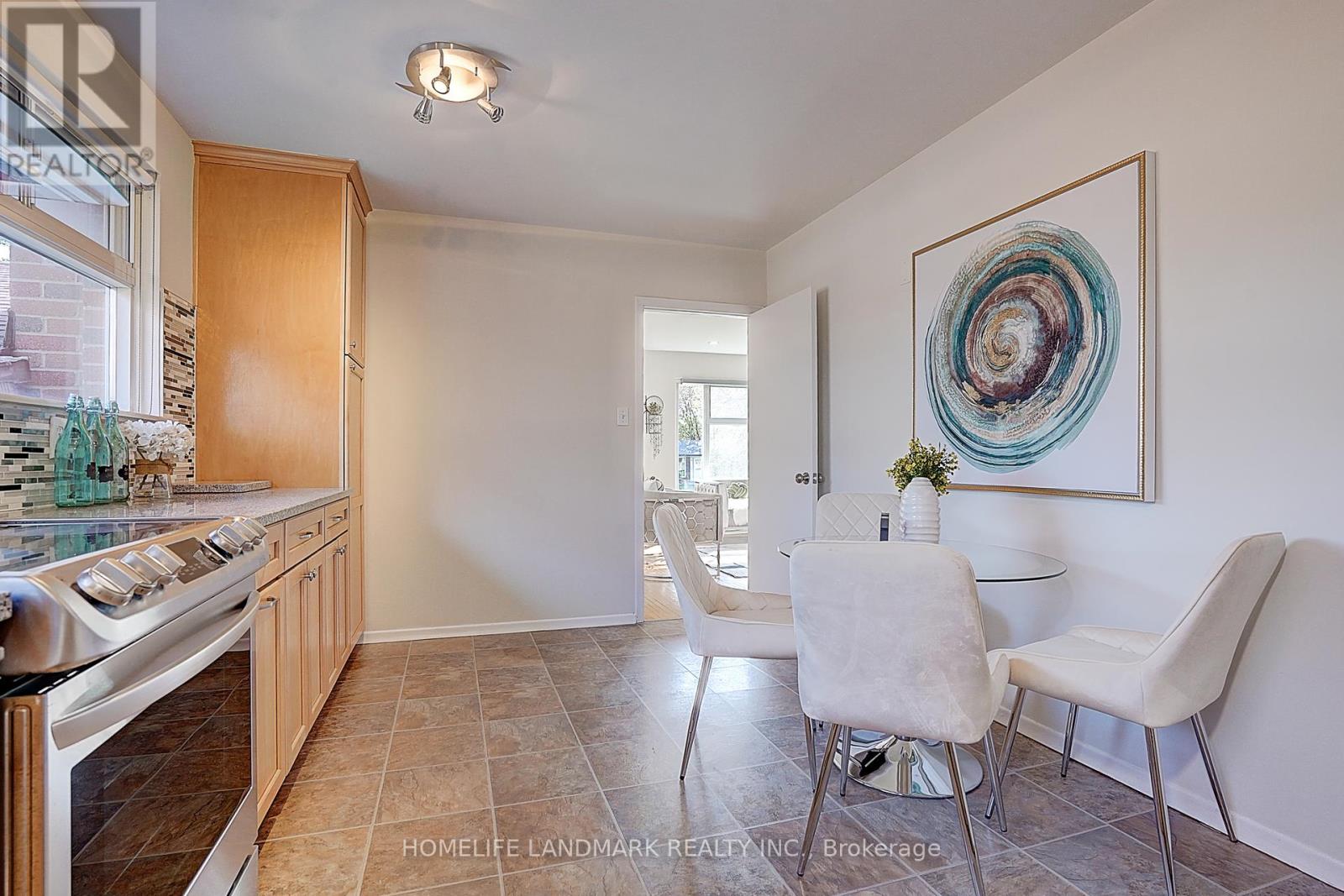 Property at 74 INVERGORDON AVENUE E image 5
