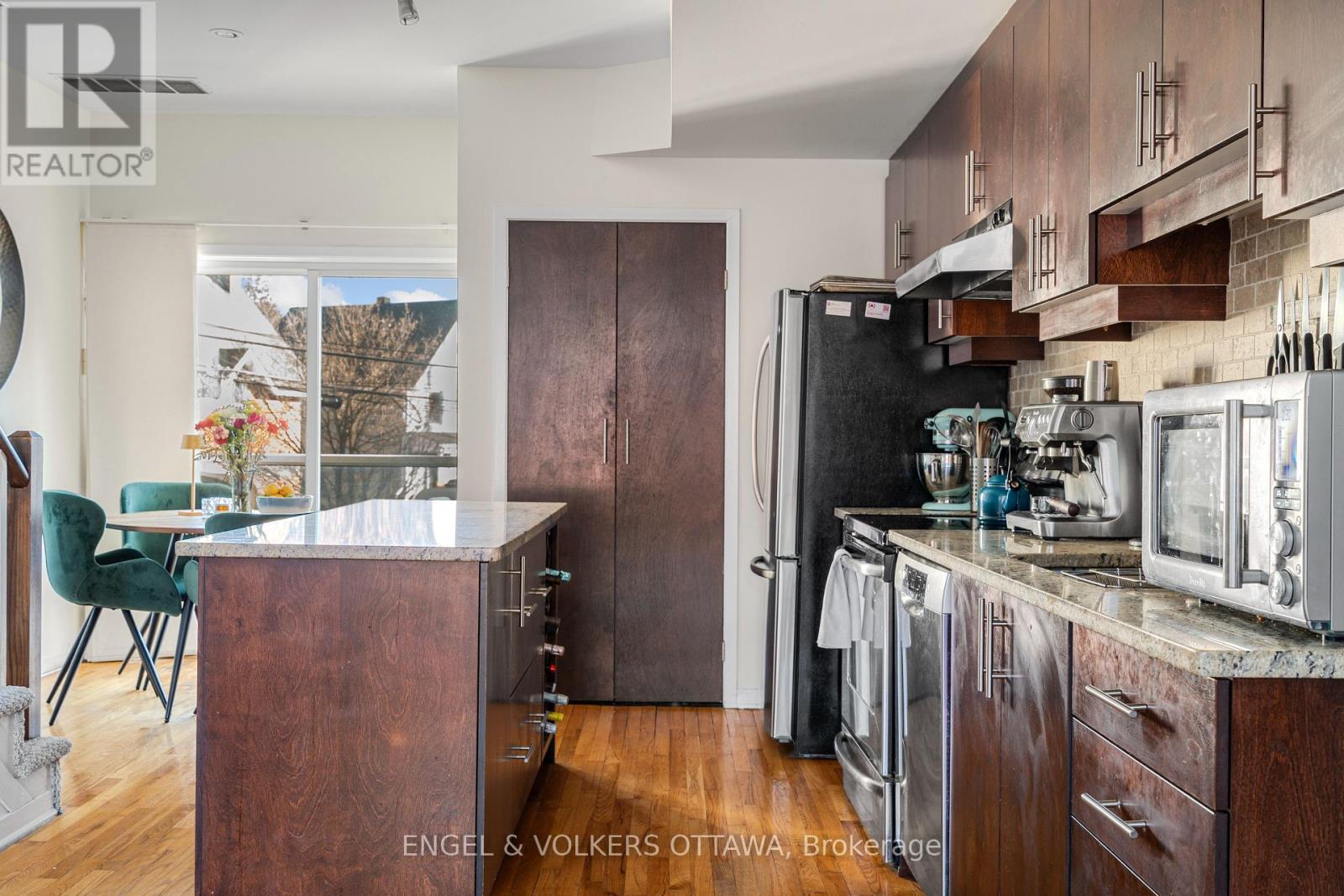 3 - 4 Sherbrooke Avenue, Ottawa, Ontario  K1Y 1R7 - Photo 8 - X12138258