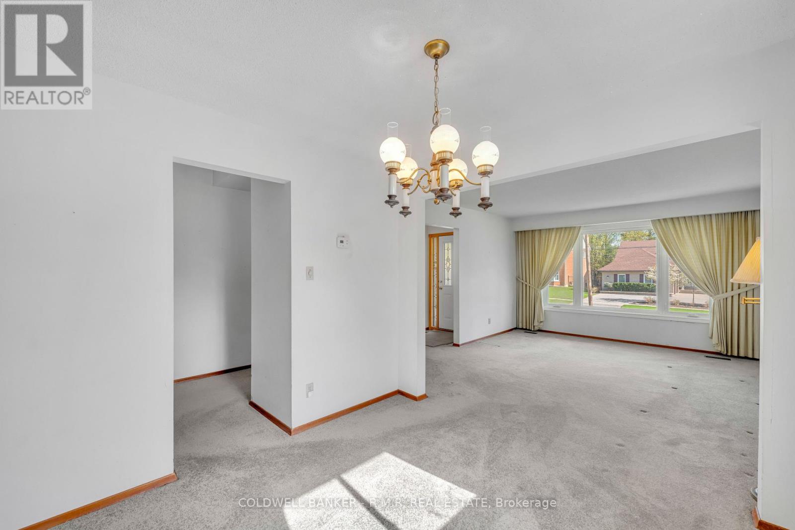 86 Twyn Rivers Drive, Pickering, Ontario  L1V 1E2 - Photo 9 - E12141395