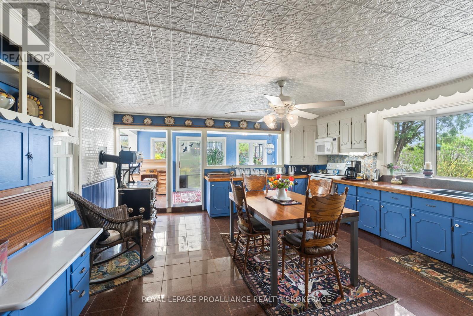 2078 Sunbury Road, Frontenac, Ontario  K0H 1X0 - Photo 30 - X12141391