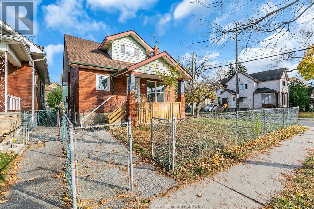Property at 794 JANETTE AVENUE image 1