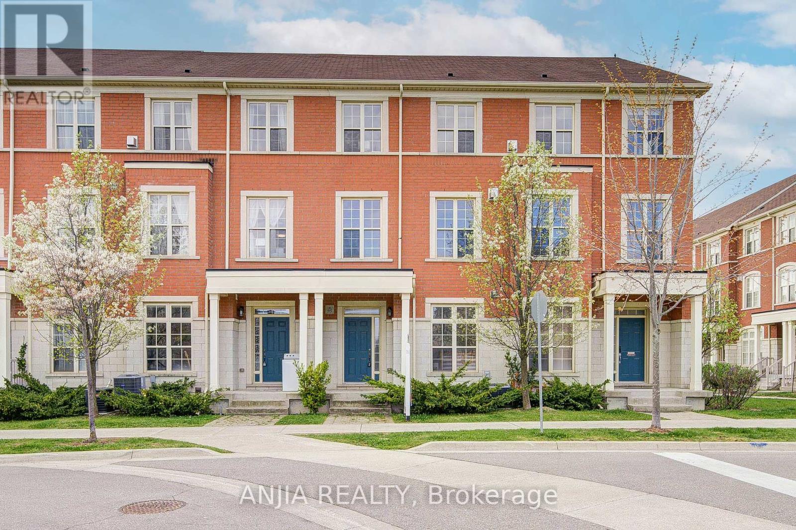 95 Anthony Roman Avenue, Markham, Ontario  L6C 0P2 - Photo 2 - N12141212