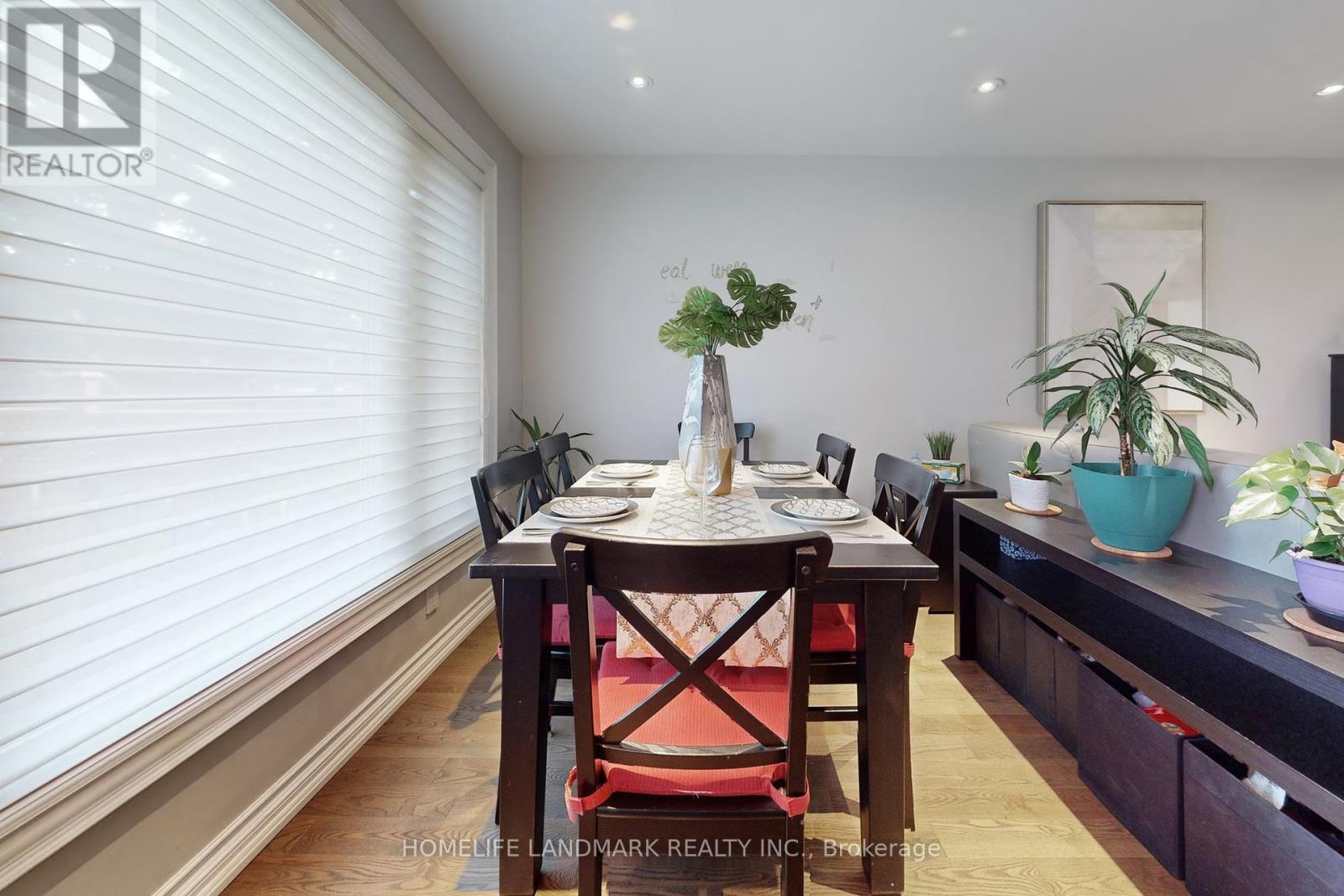 243 Taylor Mills Drive S, Richmond Hill, Ontario  L4C 2S7 - Photo 11 - N12141254
