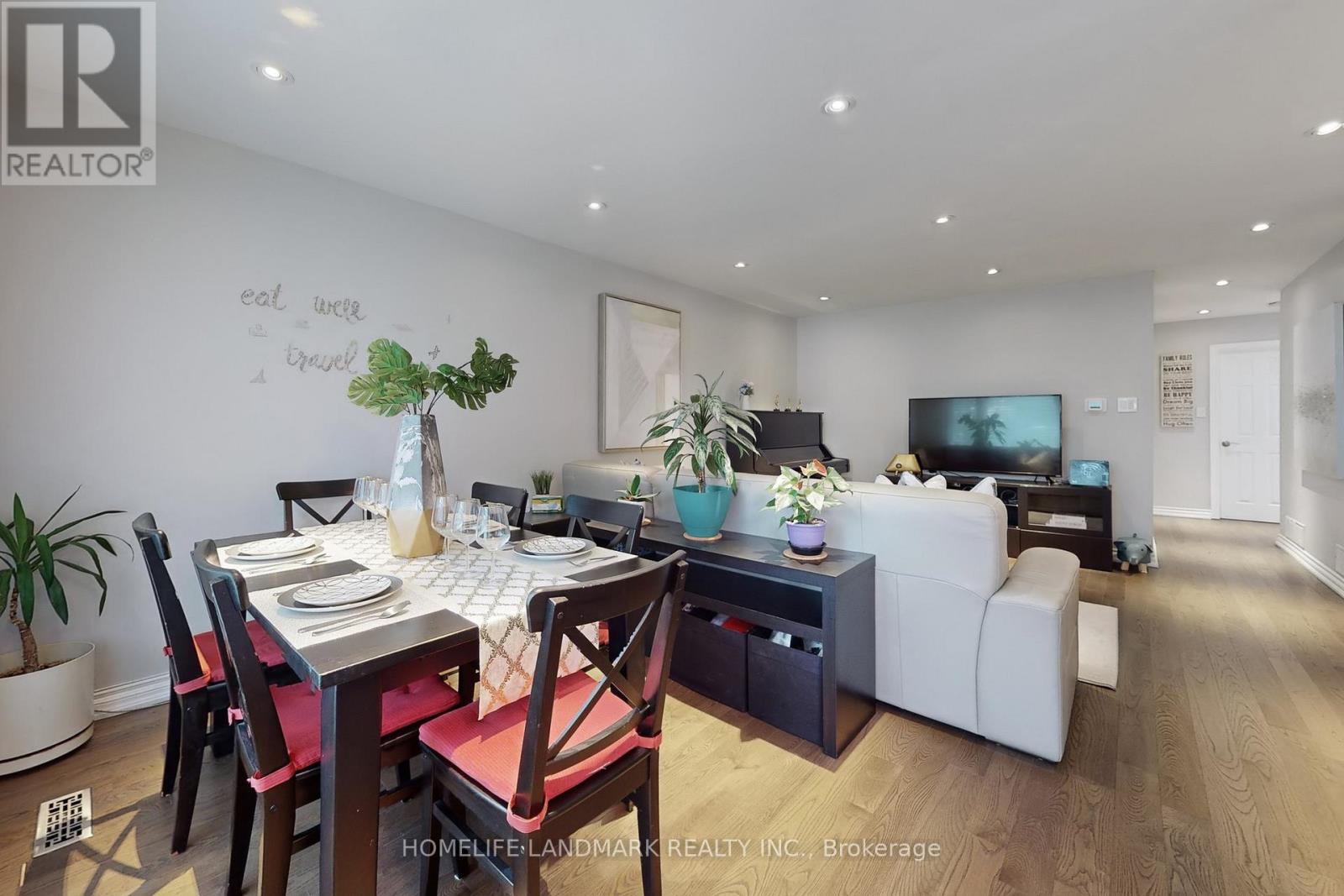 243 Taylor Mills Drive S, Richmond Hill, Ontario  L4C 2S7 - Photo 12 - N12141254