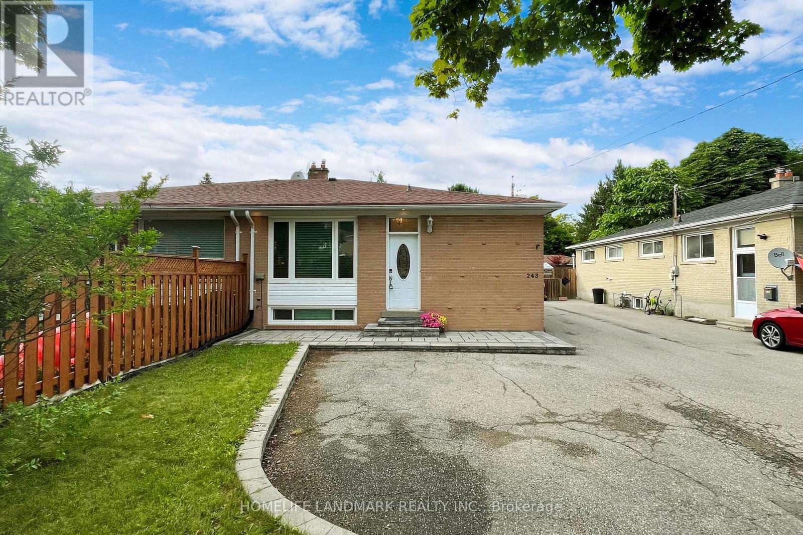 243 Taylor Mills Drive S, Richmond Hill, Ontario  L4C 2S7 - Photo 2 - N12141254