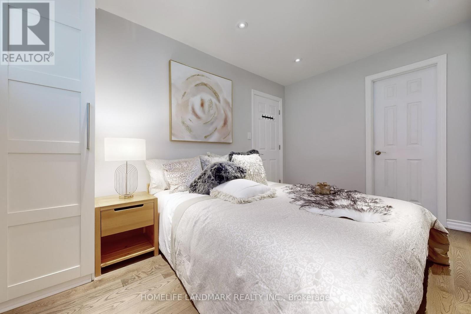 243 Taylor Mills Drive S, Richmond Hill, Ontario  L4C 2S7 - Photo 21 - N12141254