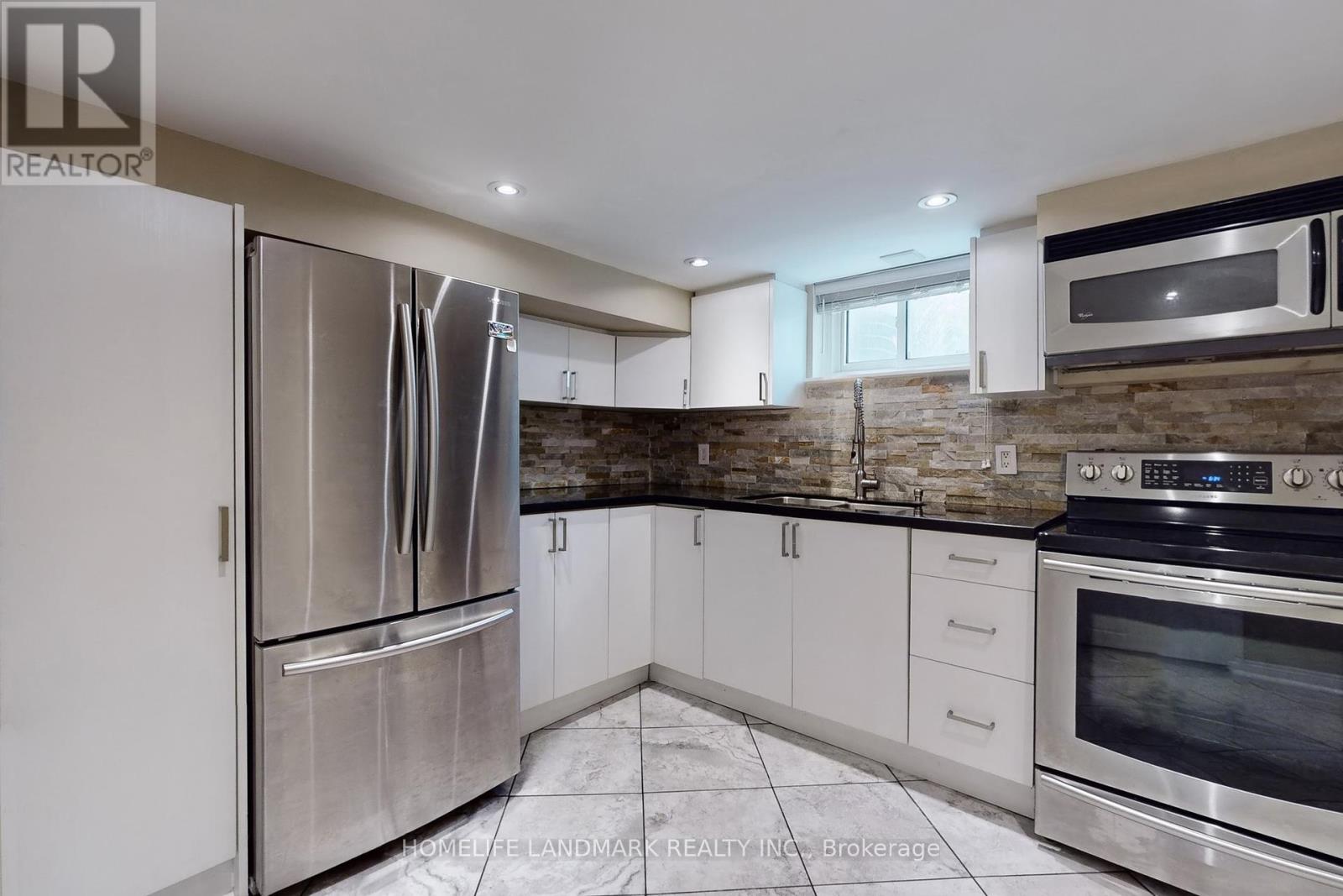243 Taylor Mills Drive S, Richmond Hill, Ontario  L4C 2S7 - Photo 36 - N12141254
