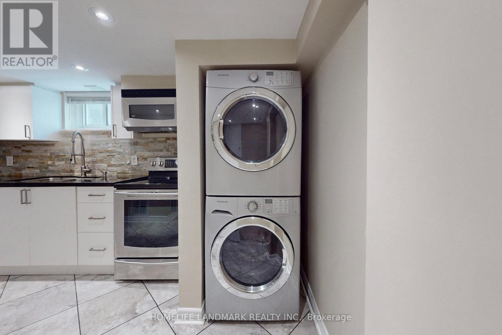 243 Taylor Mills Drive S, Richmond Hill, Ontario  L4C 2S7 - Photo 42 - N12141254