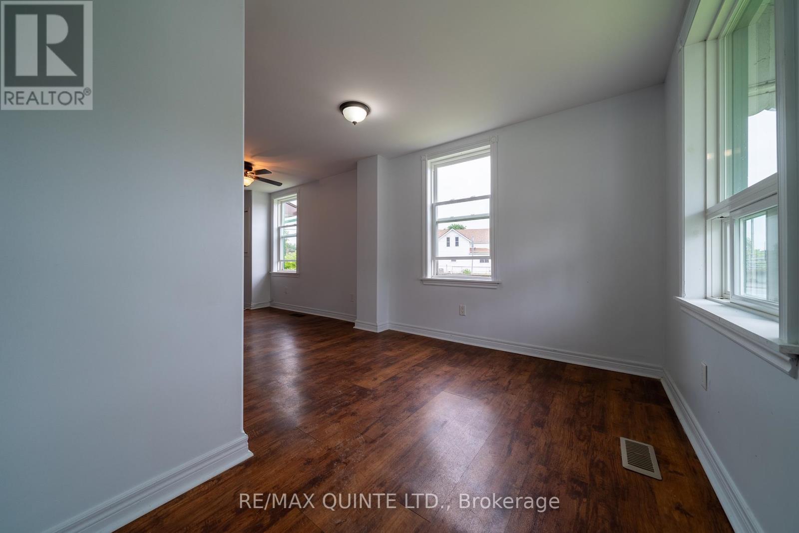 Property at 82 MOIRA STREET E image 3