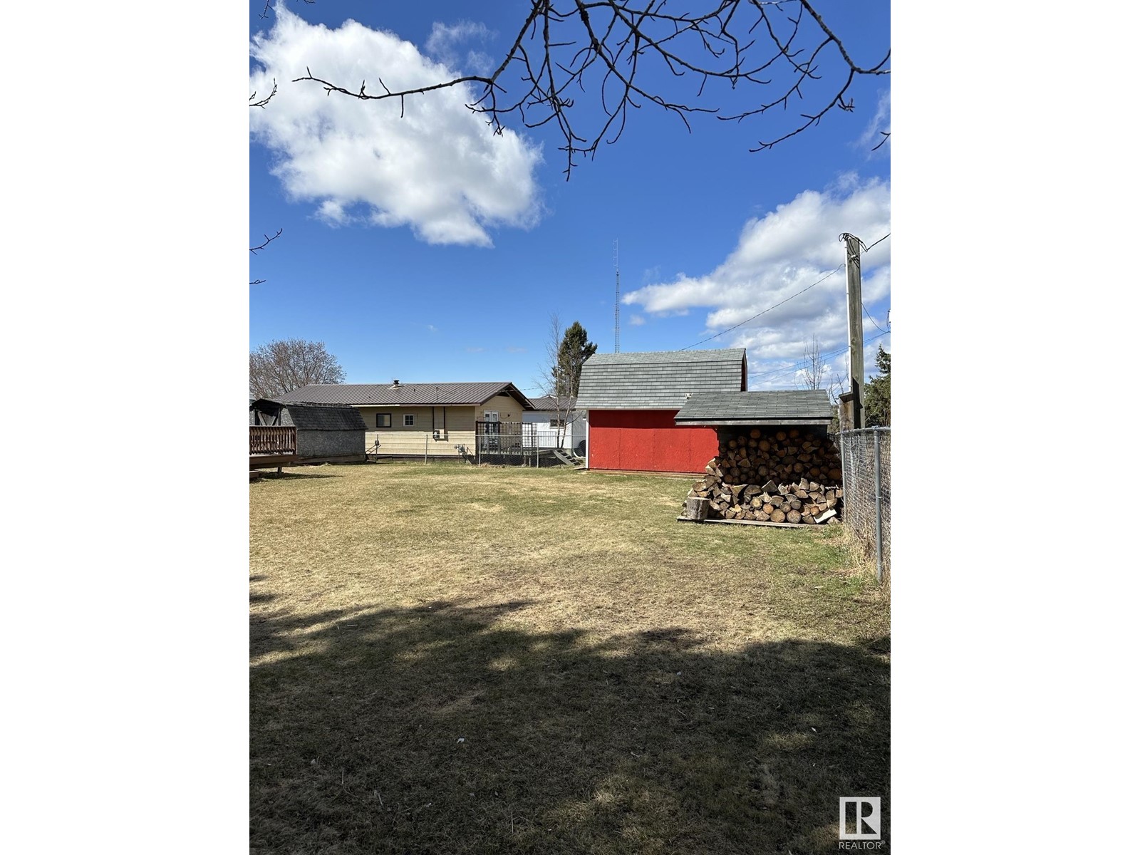 717 14 St, Smith, Alberta  T0G 2B0 - Photo 9 - E4435907