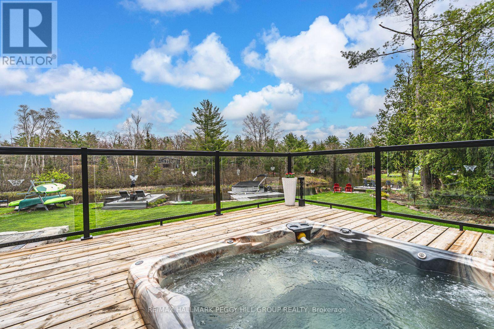 7952 Park Lane Crescent, Ramara, Ontario  L0K 2B0 - Photo 27 - S12141163