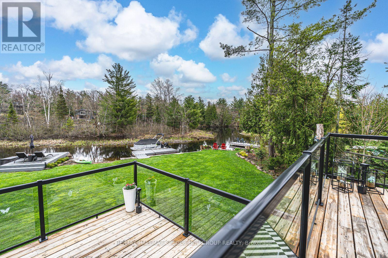 7952 Park Lane Crescent, Ramara, Ontario  L0K 2B0 - Photo 28 - S12141163