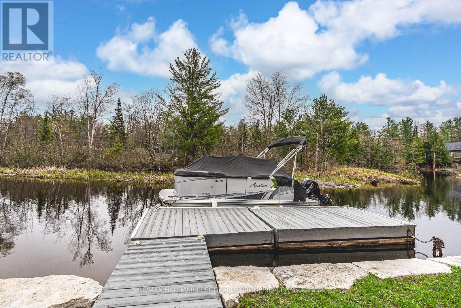 7952 Park Lane Crescent, Ramara, Ontario  L0K 2B0 - Photo 34 - S12141163