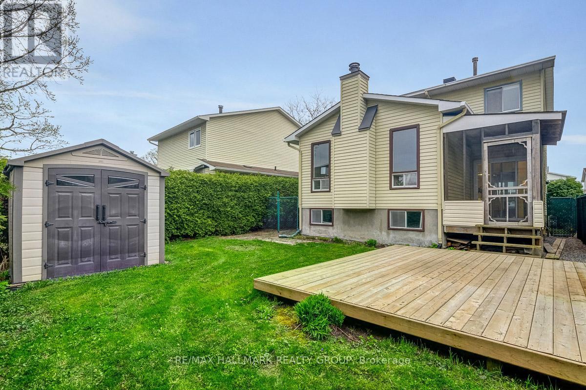 1047 Arrowhead Place, Ottawa, Ontario  K1C 2S5 - Photo 38 - X12141335