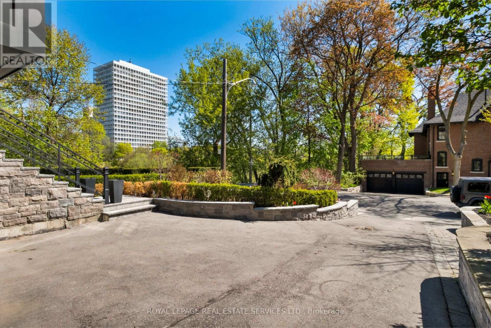 390 Walmer Road W, Toronto, Ontario  M5R 2Y4 - Photo 47 - C12141188