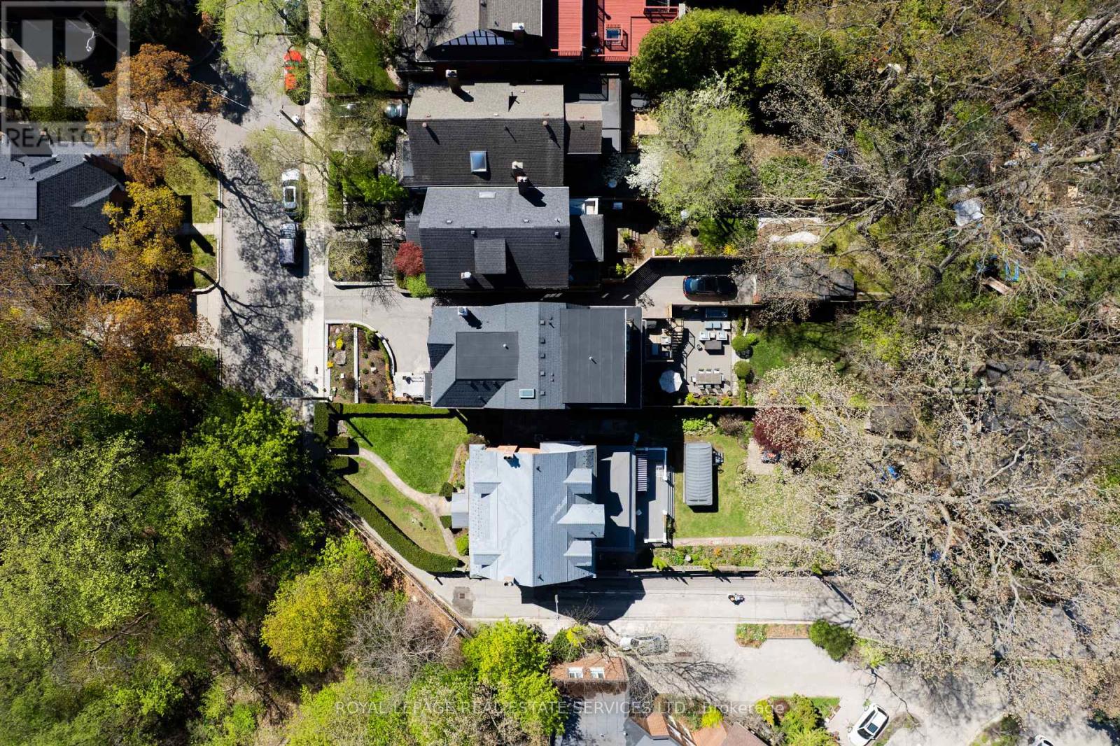 390 Walmer Road W, Toronto, Ontario  M5R 2Y4 - Photo 49 - C12141188