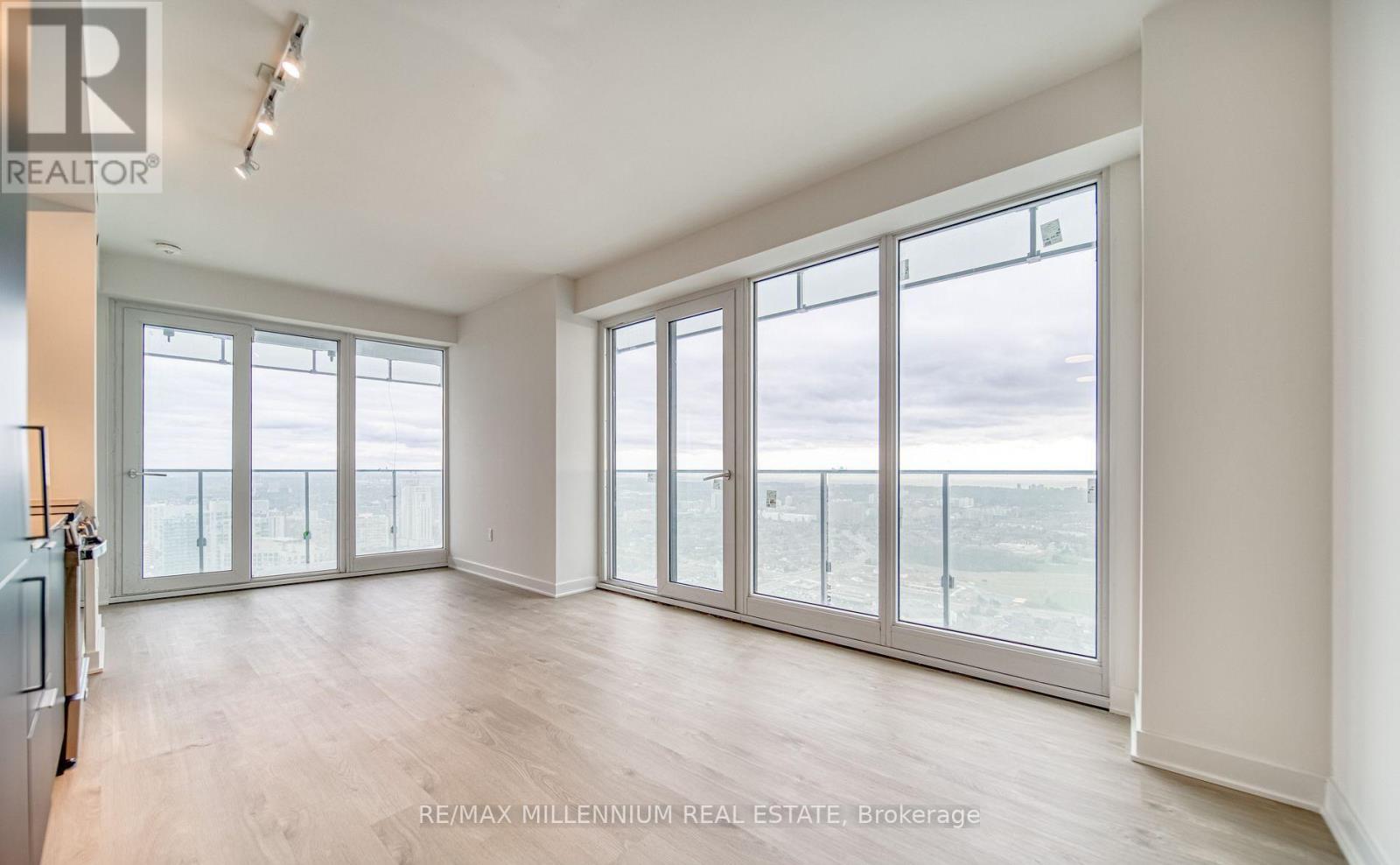 4503 - 3900 Confederation Parkway, Mississauga (City Centre), Ontario  L5B 0M3 - Photo 6 - W12141146