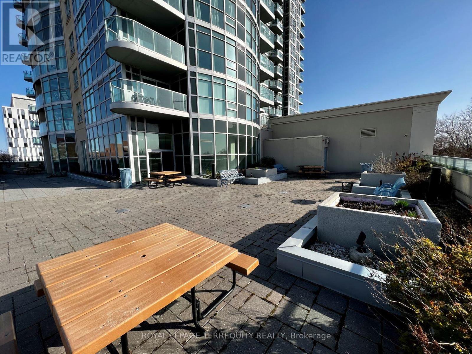 1203 - 9 George Street N, Brampton (Downtown Brampton), Ontario  L6X 0T6 - Photo 23 - W12141248