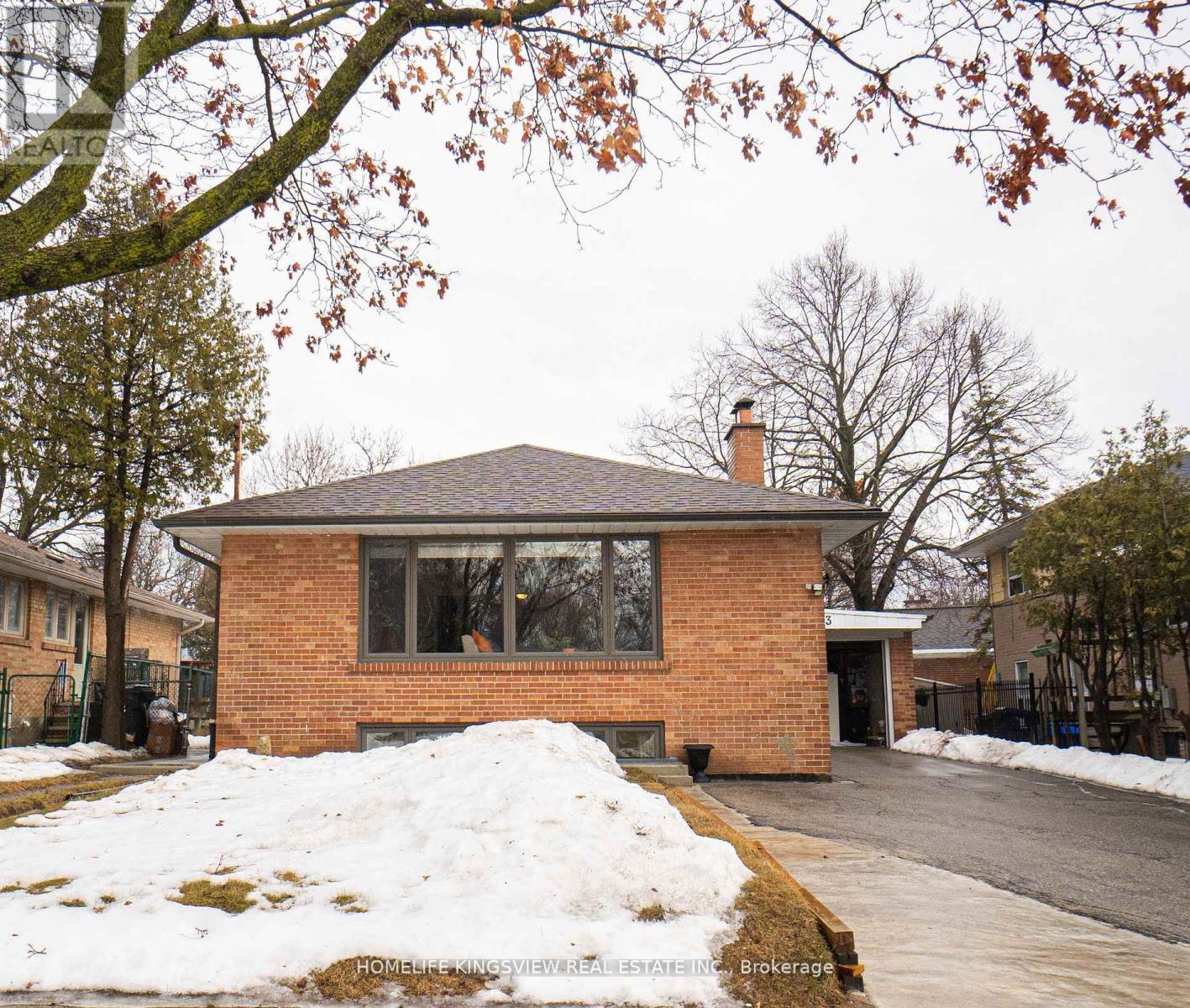 Property at 3 CRENDON DRIVE image 1