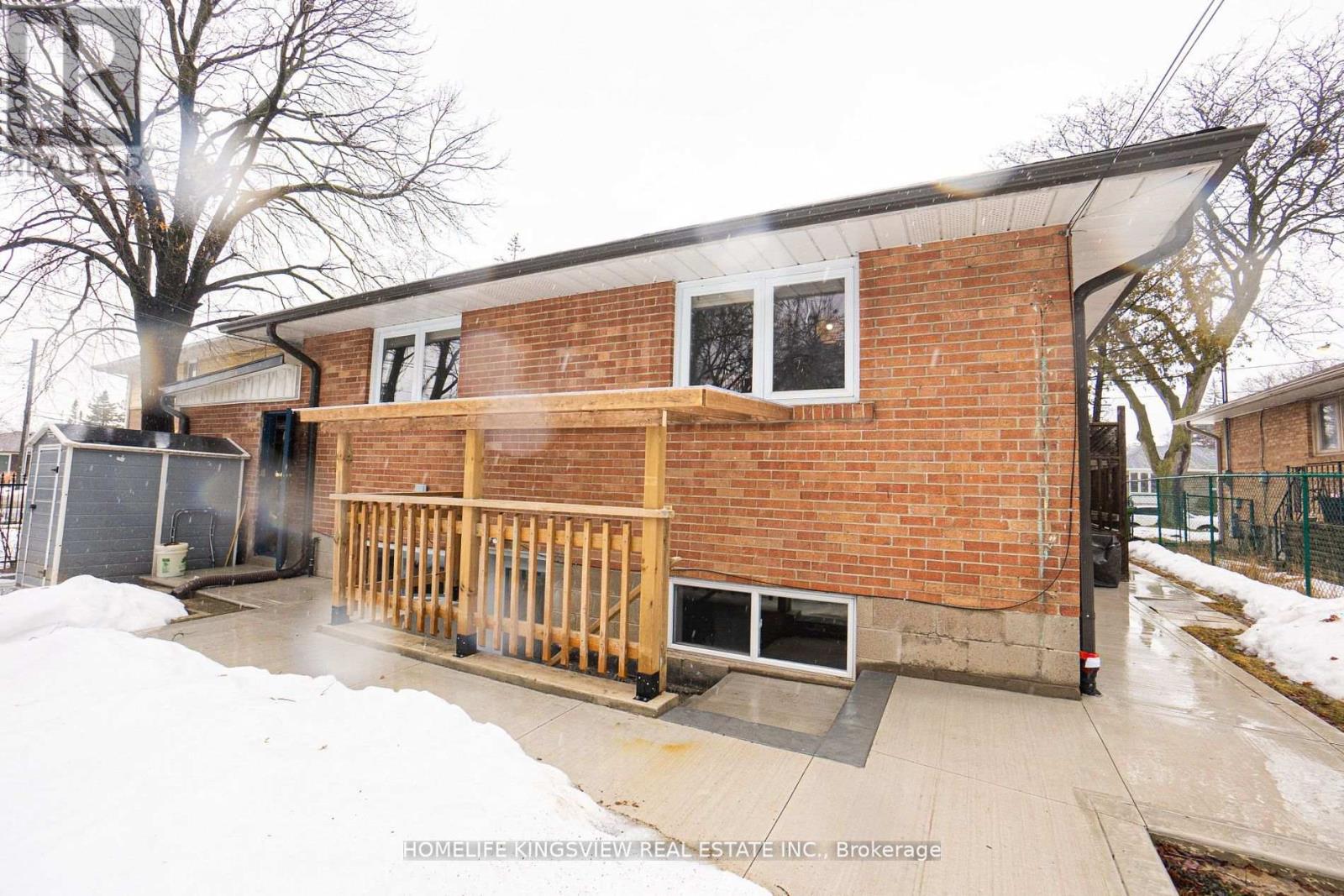 Property at 3 CRENDON DRIVE image 3