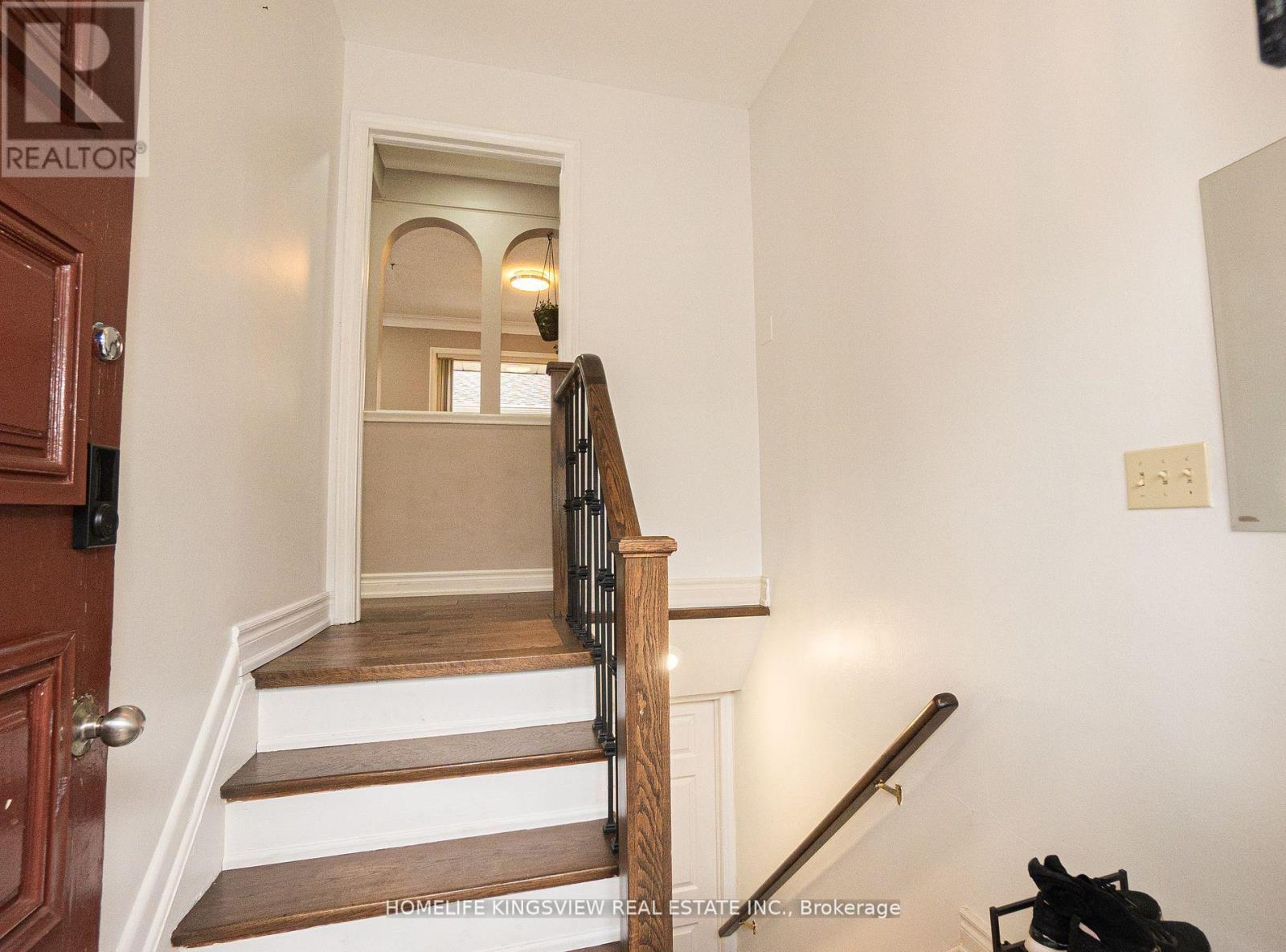 Property at 3 CRENDON DRIVE image 4