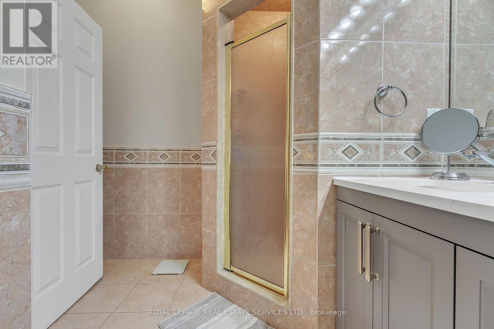 2444 Salcome Drive, Oakville, Ontario  L6H 7N5 - Photo 28 - W12141256