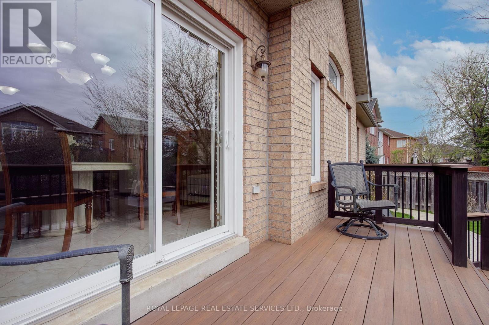 2444 Salcome Drive, Oakville, Ontario  L6H 7N5 - Photo 36 - W12141256