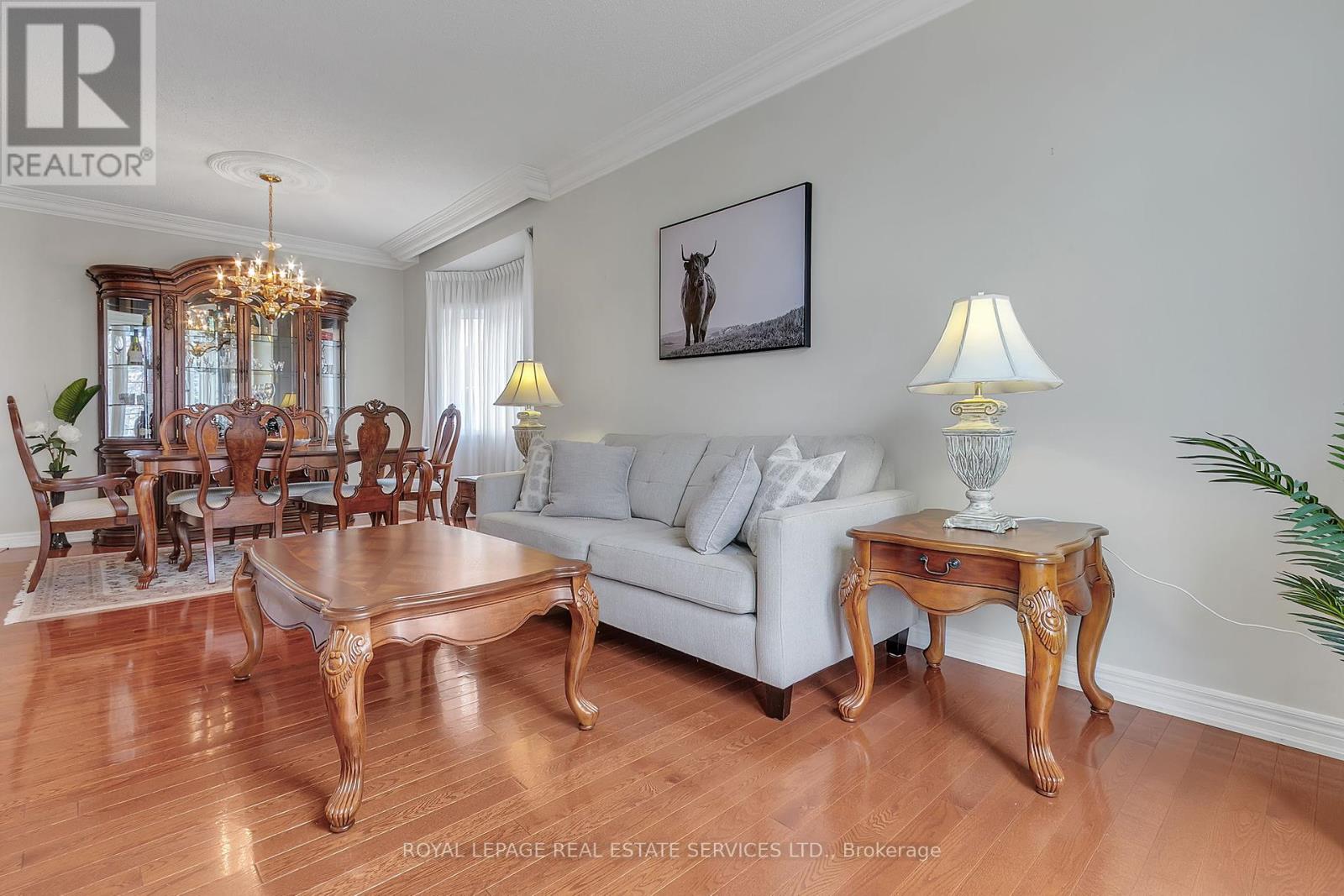 2444 Salcome Drive, Oakville, Ontario  L6H 7N5 - Photo 8 - W12141256
