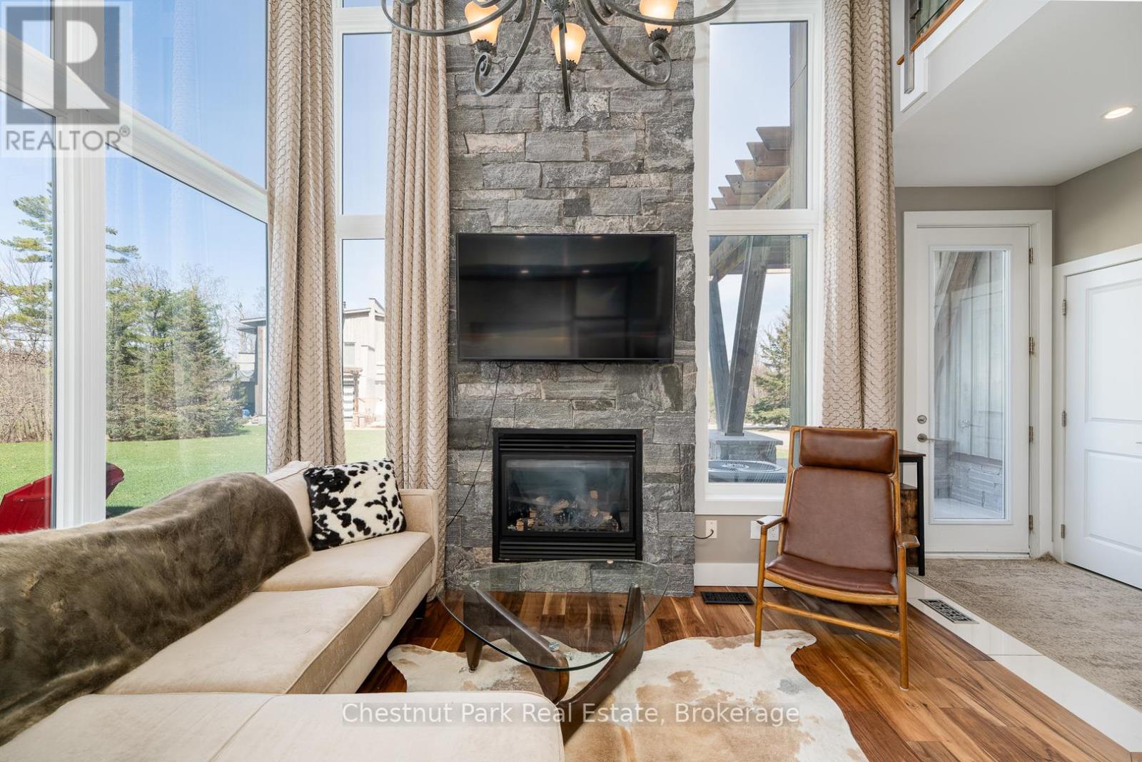 34 Carrick Trail, Gravenhurst, Ontario  P1P 0A6 - Photo 8 - X12141378